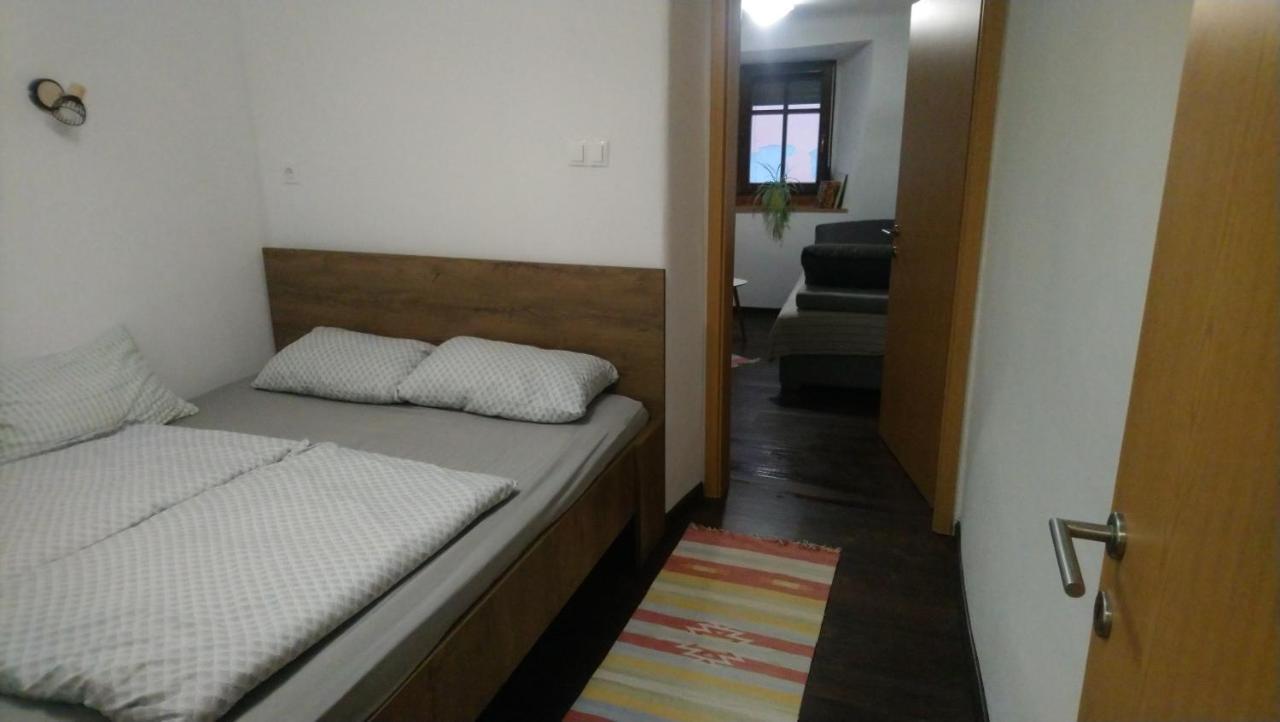 Apartment Slavija Škofja Loka Exterior foto